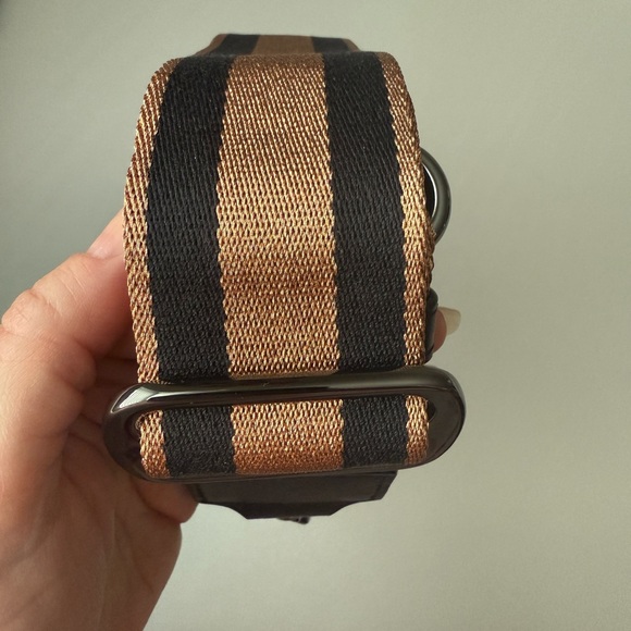 NWT MZ Wallace Crossbody Strap in Black/Gold Brown (Shimmer) - Picture 4 of 5